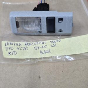 Lampka podsufitki Volvo V70 XC70 850 1-Generacja 97 -00 POPIEL LH -9169509