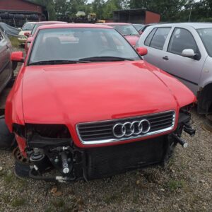 Maska przednia Audi A4 B5 1999 Rok Kolor LY3H Przebieg 58 tyś