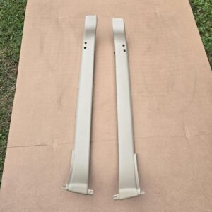 Plastik Plastki Listwy bagażnika Volvo 850 V70 XC70 92-00 Kolor Beżowy 2 Sztuki NR 9198385 L , 9198391 R