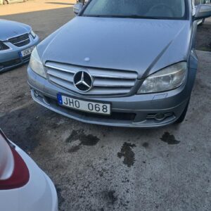 Zderzak przedni Mercedes W 204 2008 rok Kolor C792 - w trakcie dostawy - Nr A 204-885-76-25-9999